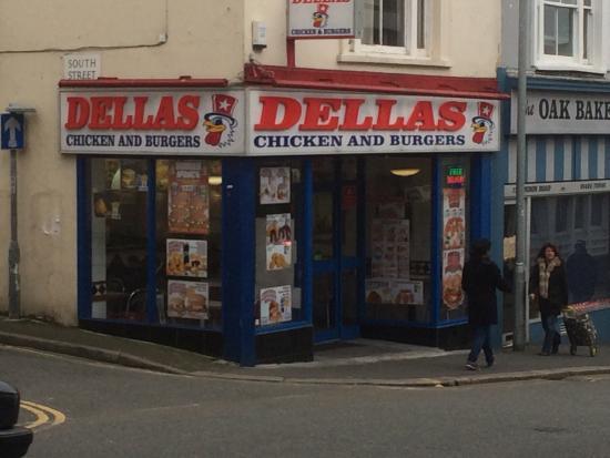 Dellas Chicken