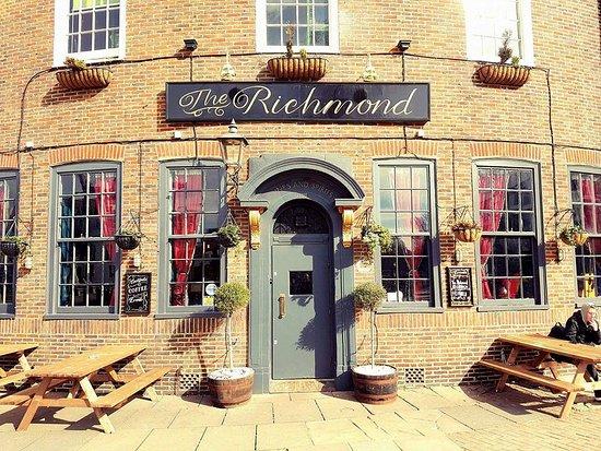 The Richmond Bar