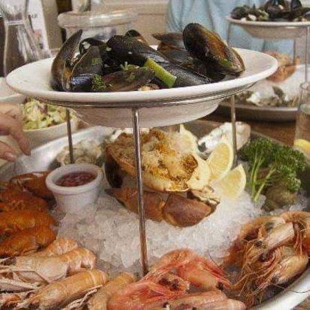 Whites Seafood and Steak Bar