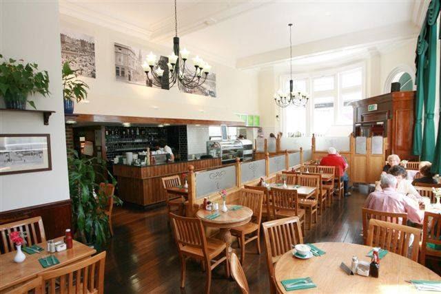 Bankers Fish Restaurant