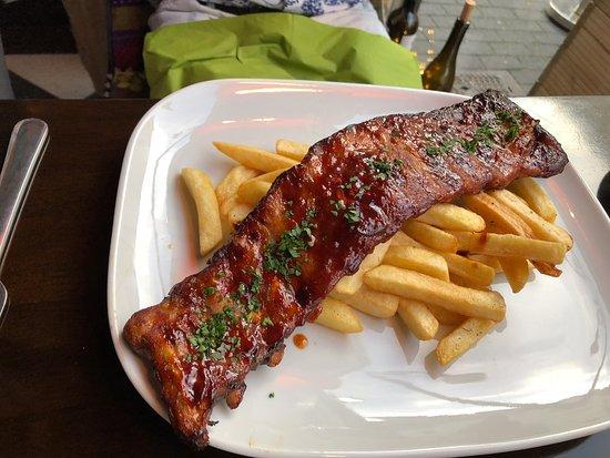 Nur Restaurant & Lounge