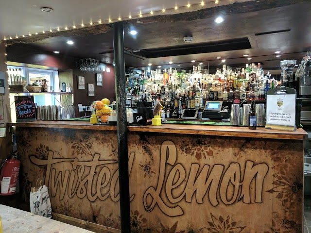 Twisted Lemon
